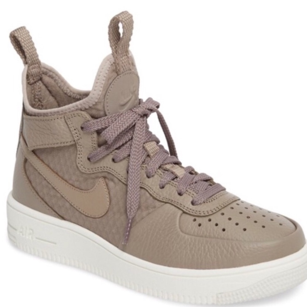 (ISO) Nike ultraforce 1 mid